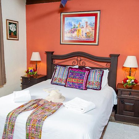 Hotel Casa Del Parque By Ahs Antigua Exteriör bild