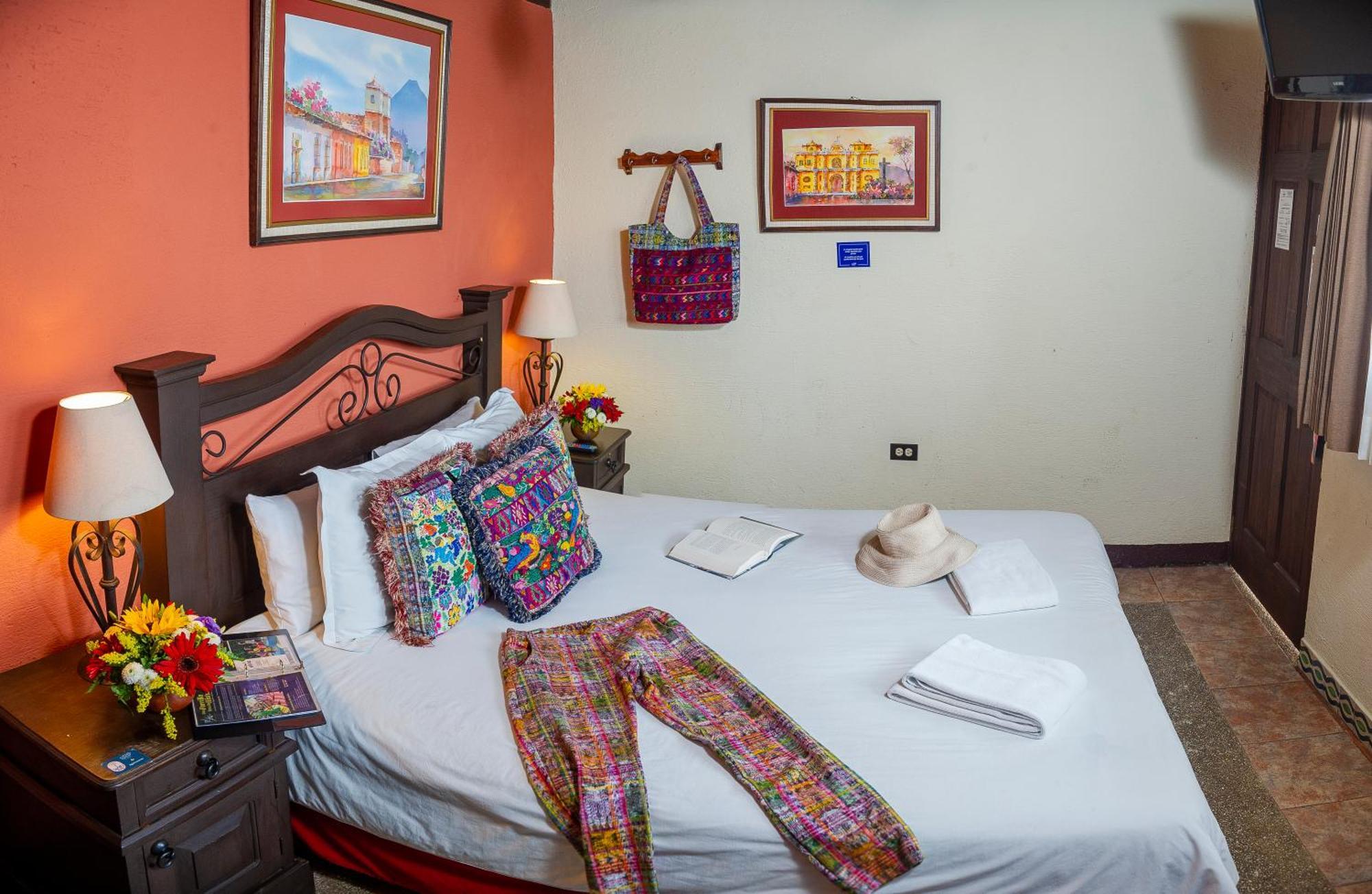 Hotel Casa Del Parque By Ahs Antigua Exteriör bild