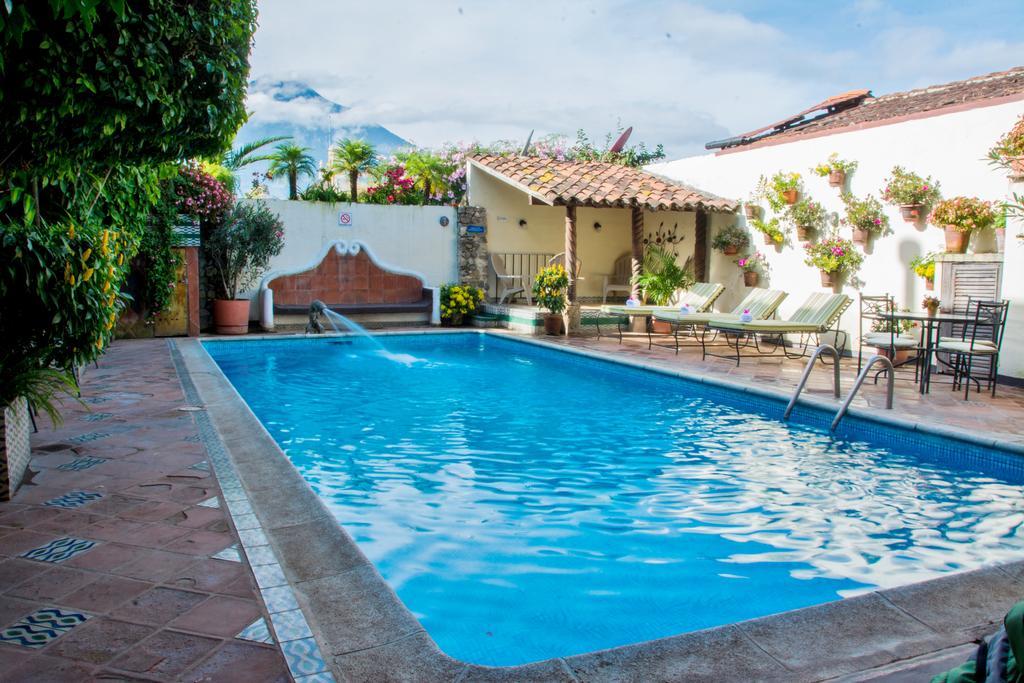 Hotel Casa Del Parque By Ahs Antigua Exteriör bild