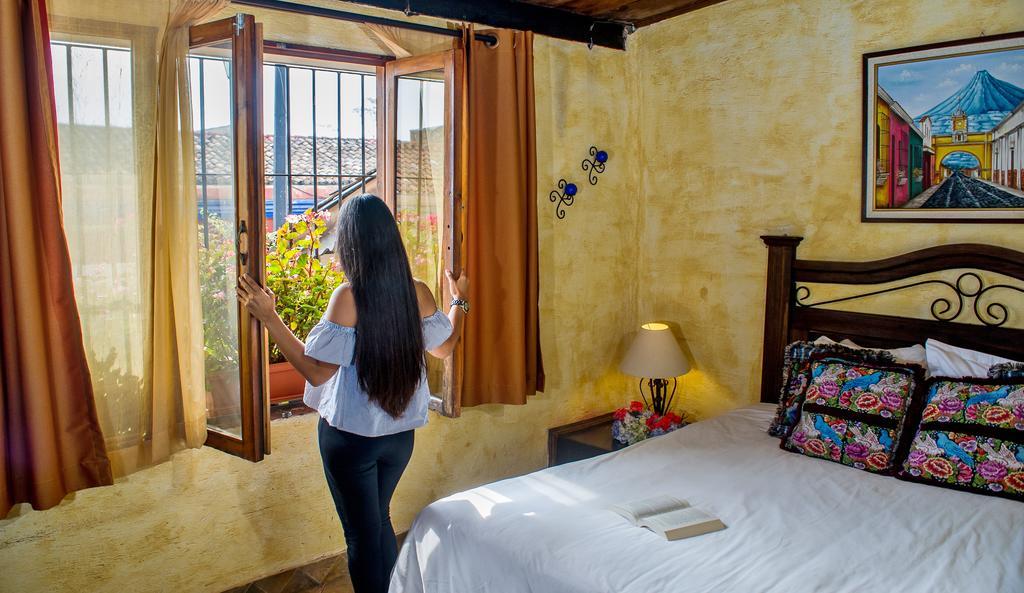 Hotel Casa Del Parque By Ahs Antigua Exteriör bild