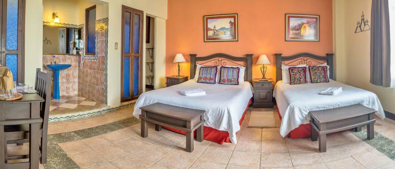 Hotel Casa Del Parque By Ahs Antigua Exteriör bild